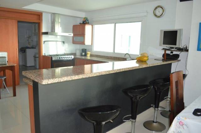 apartamento grande en venta con espectacular vista al mar Bahia Santa Marta