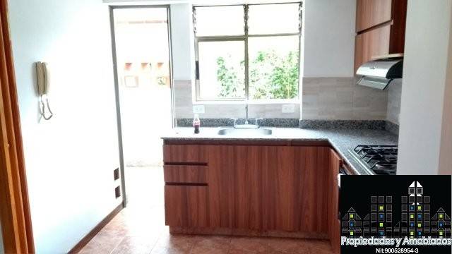 VENTA CASA DOS NIVELES ENVIGADO	CÓDIGO 13659