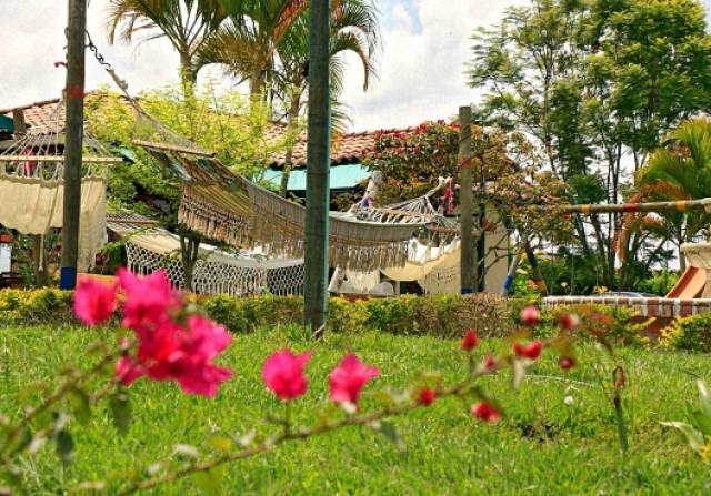 ALQUILER DE FINCA EN EL LAGO CALIMA