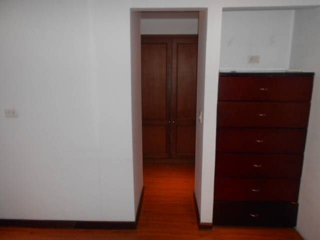 VENTA APARTAMENTO BARRIO SANTA BARBARA OCCIDENTAL