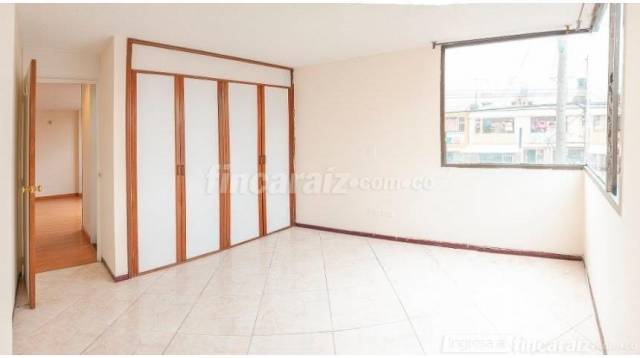 ARRIENDO APTO GALERIAS