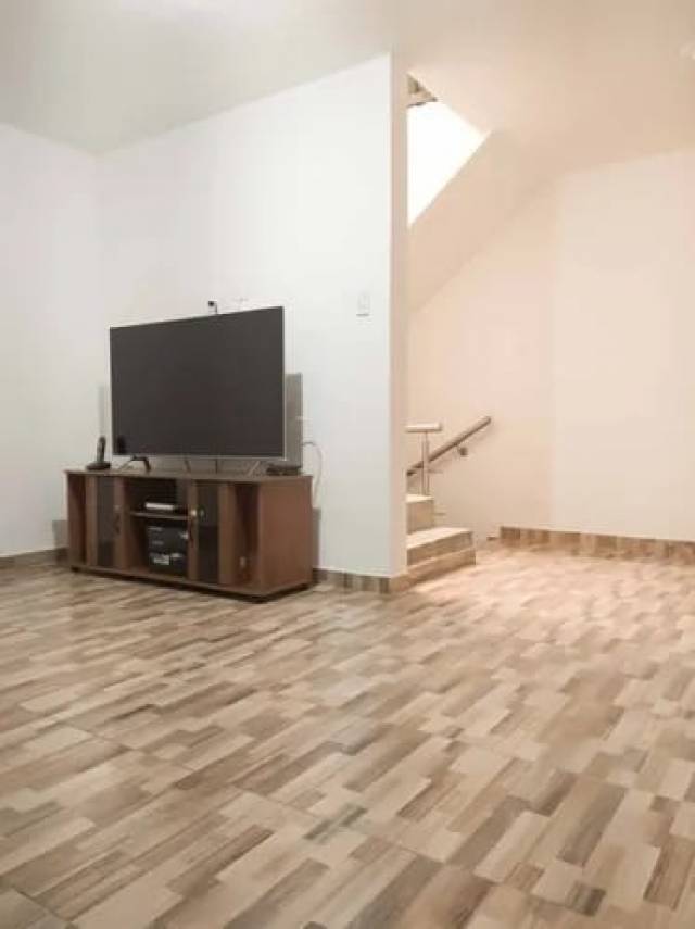 Venta de Hermosa casa en el barrio ciudad 2000