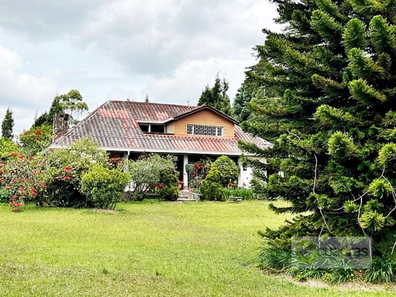 CASA FINCA EN GUARNE