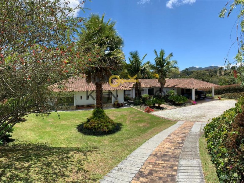 Casa Lote en Venta en Llanogrande, Antioquia