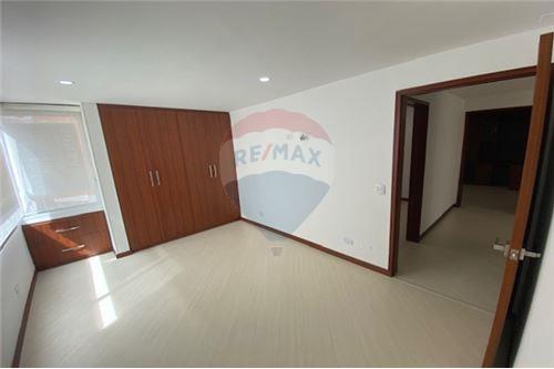 VENDO APARTAMENTO EN  SANTA BARBARA  BOGOTA