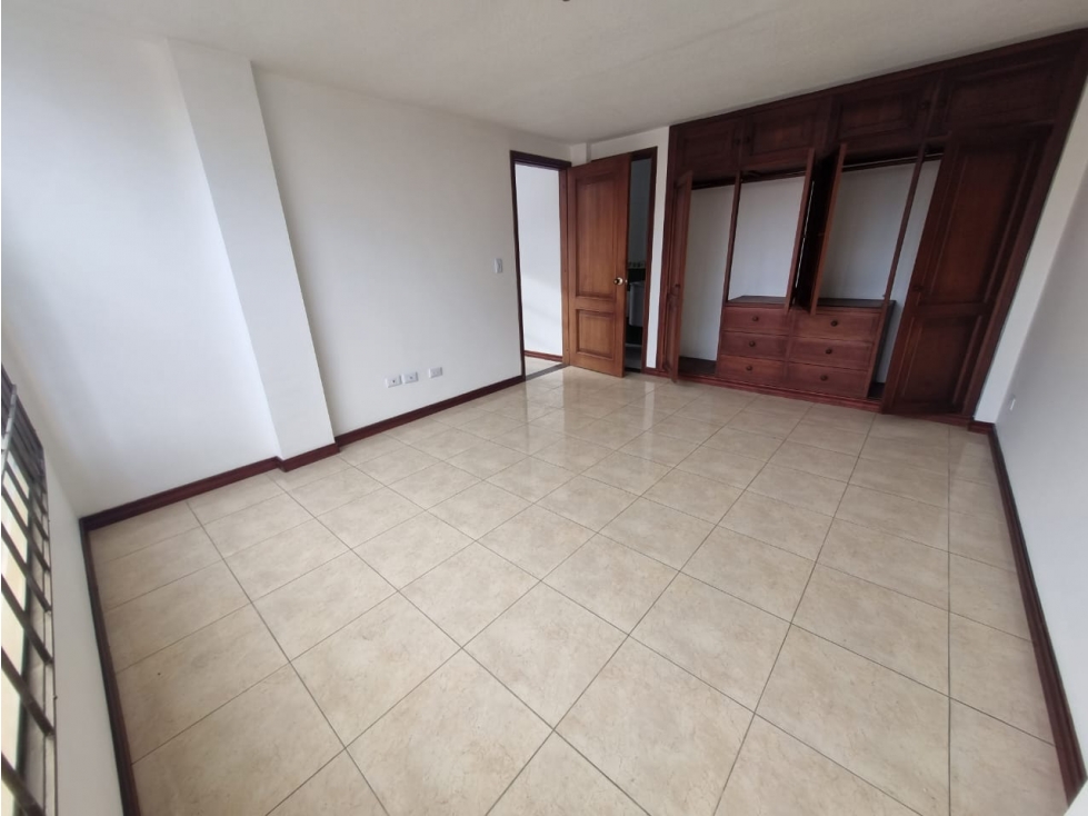 Se Vende Amplia Casa en San Ignacio, Pasto - RR