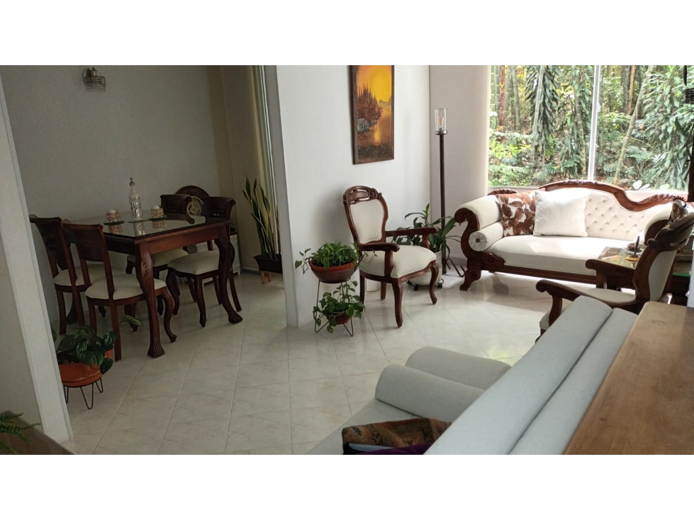 Apartamento en venta en Poblado Loma de San Julian