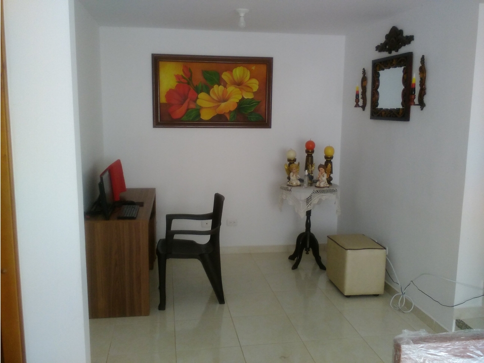 Vendo Casa Medianera en Conjunto Cerrado Bambú