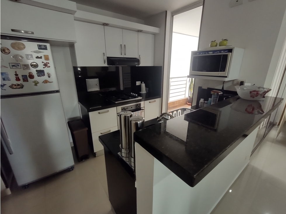 VENDO APARTAMENTO SOTOMAYOR