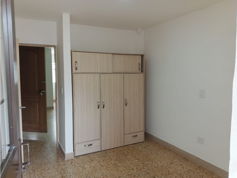 APARTA ESTUDIO EN ARRIENDO UBICADO EN CALASANZ