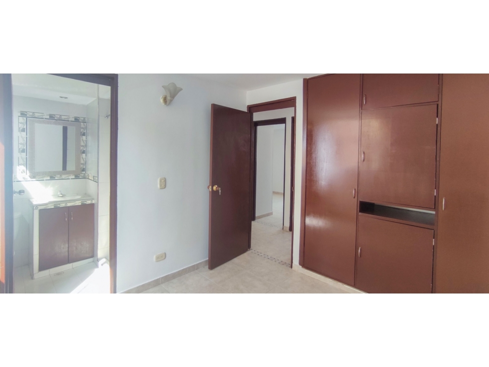 VENTA DE APARTAMENTO EN LOURDES SUR DE CALI