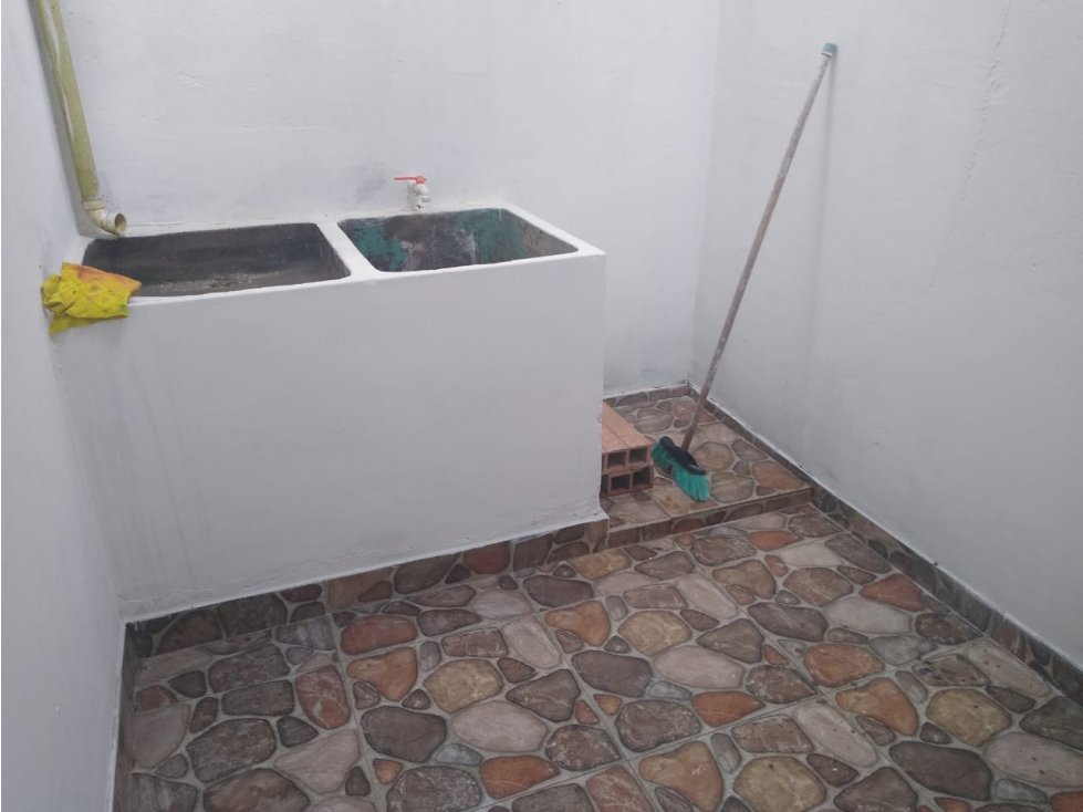 SE VENDE CASA ECONOMICA BARRIO VILLA FLOR YOPAL CASANARE