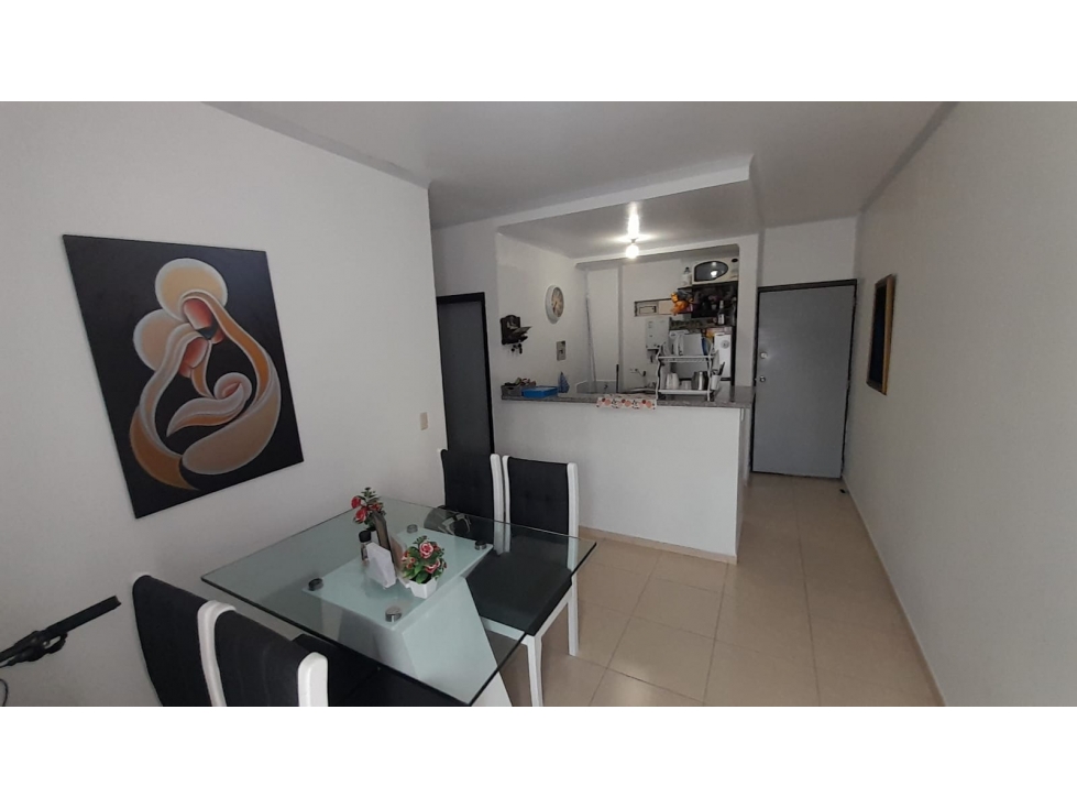 APARTAMENTO PARA VENTA EN LA AVENIDA SUR, CONJUNTO CERRADO