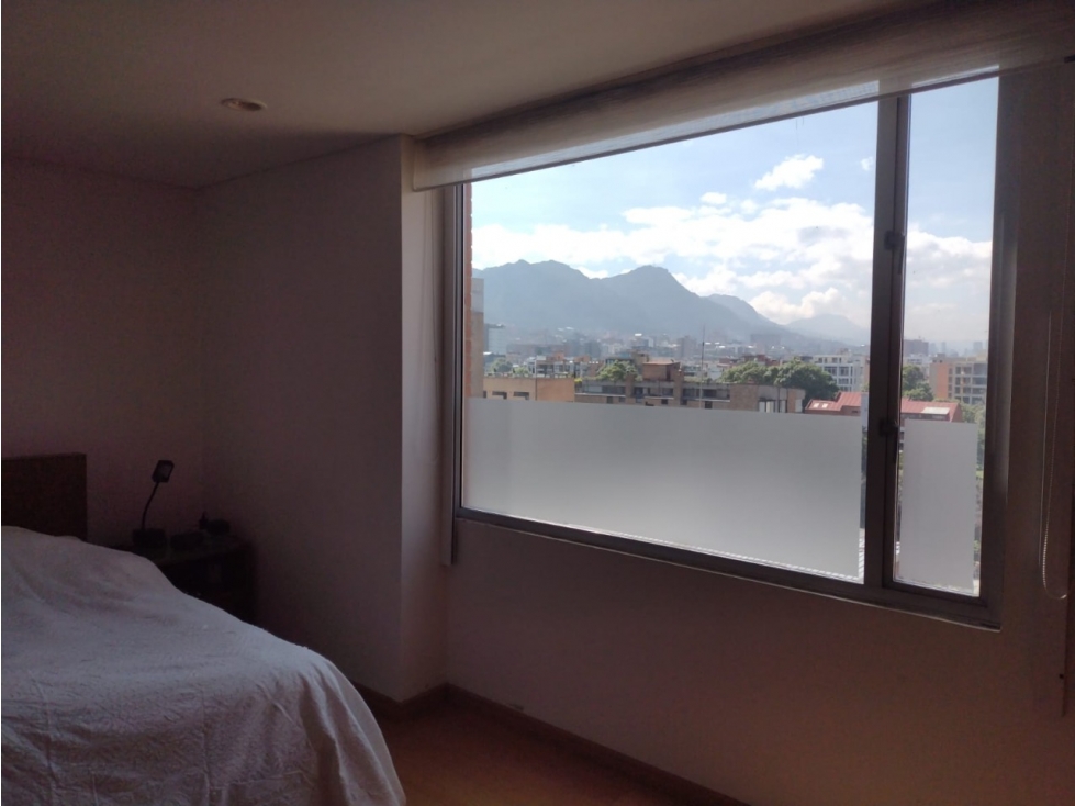 BOGOTA, VENDER APARTAMENTO CHICO Área: 125 mts