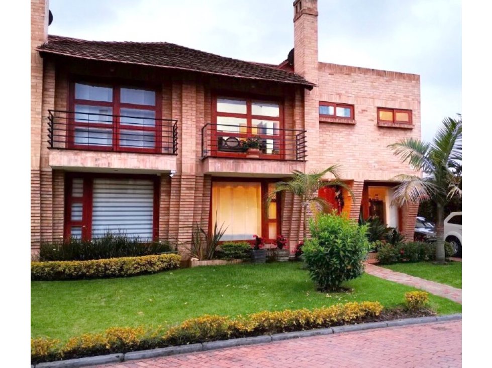 VENTA DE HERMOSA CASA EN CHIA CON LOTE EN VEREDA LA BALSA