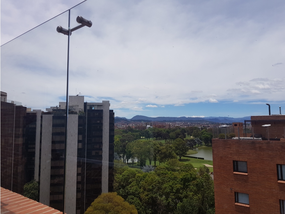 Vendo apartamento totalmente remodelado y con terraza