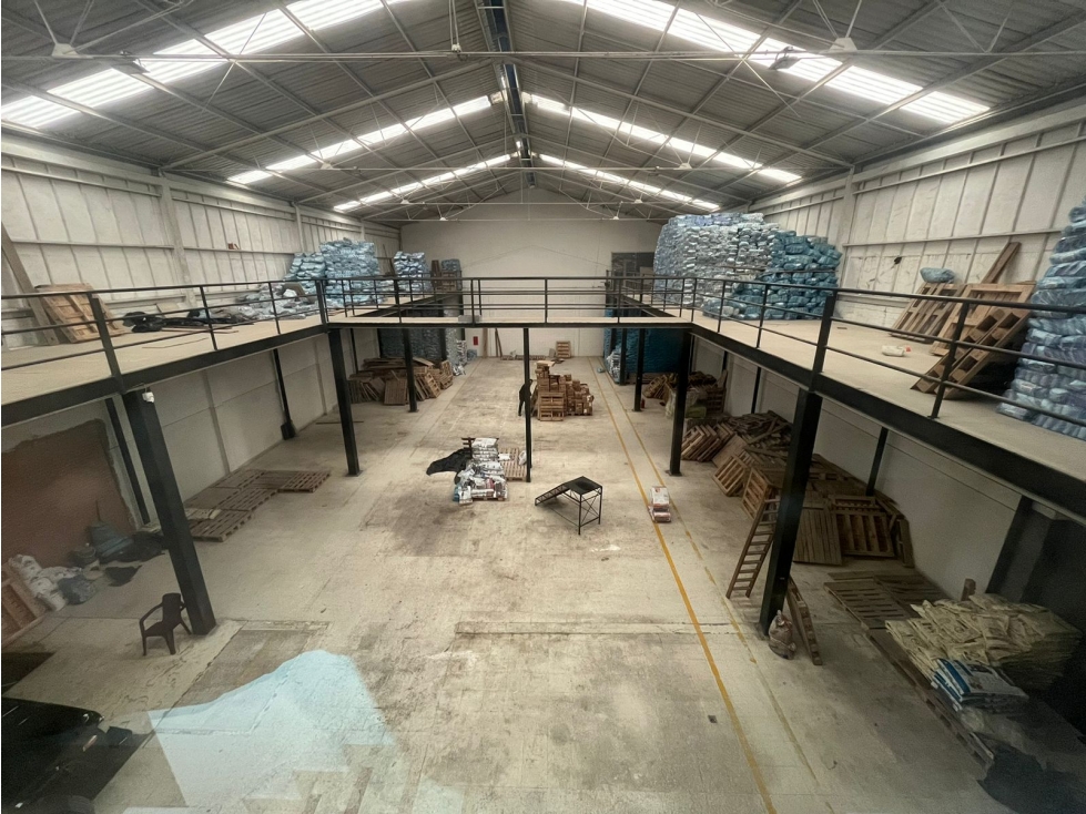 BODEGA EN ARRIENDO, MONTEVIDEO, ZONA INDUSTRIAL