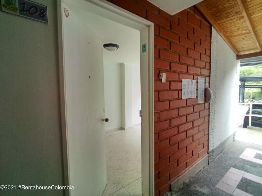 Apartamento en  La Mota(Medellin) CO: 22-556