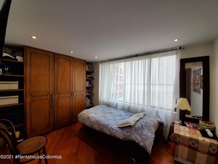 Apartamento en  Bella Suiza(Bogota) cod: 22-874