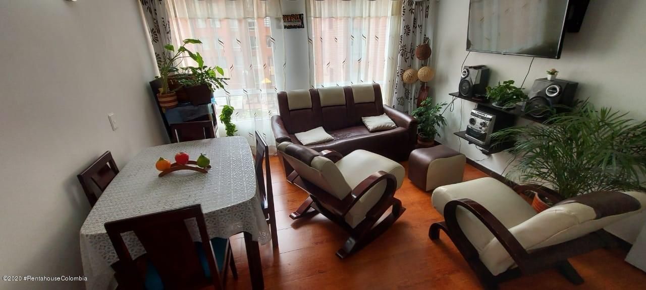 Vendo Apartamento en  Ciudad Verde C.O  23-400