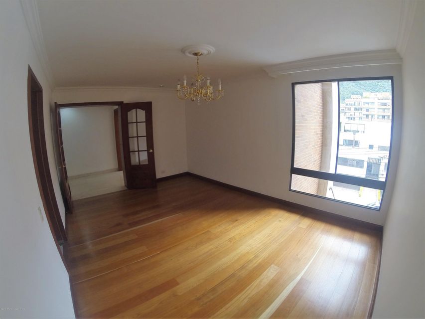 Apartamento en  Chico Norte cod: 22-1219