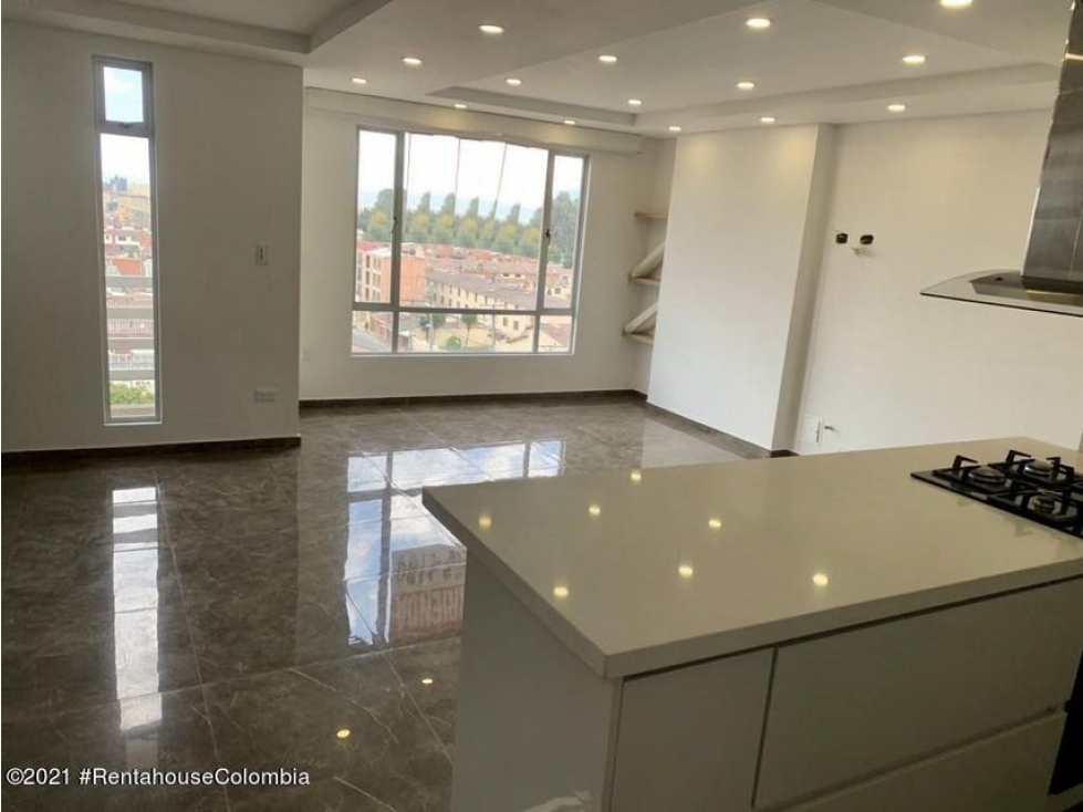 Apartamento en  La Virginia(Chia) RAH CO: 23-367