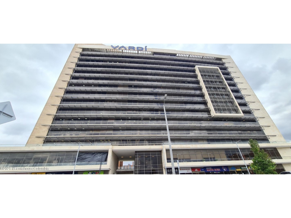 Arriendo Comercial en  Pontevedra(Bogota) C.C 22-17