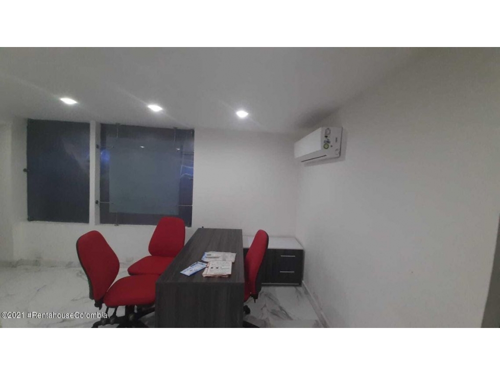 Comercial en  Villa Country RAH CO: 22-1455