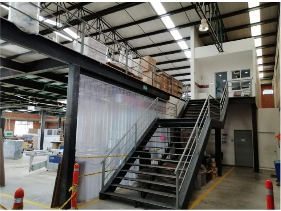 BODEGA ARRIENDO 1856M2 PARQUE INDUSTRIAL AUTO MEDELLIN.