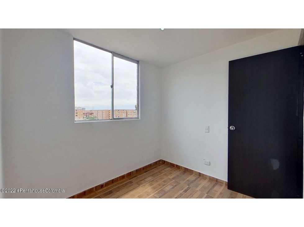 Apartamento en  San Bernardino RAH CO: 23-390