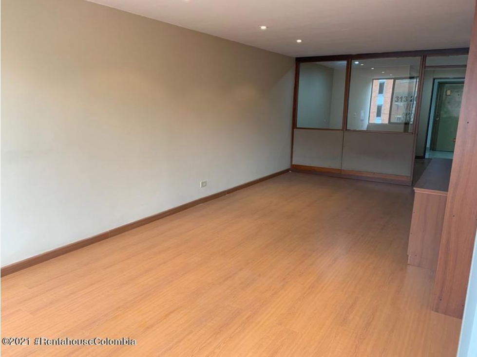 Comercial en  Chico Reservado RAH CO: 23-844