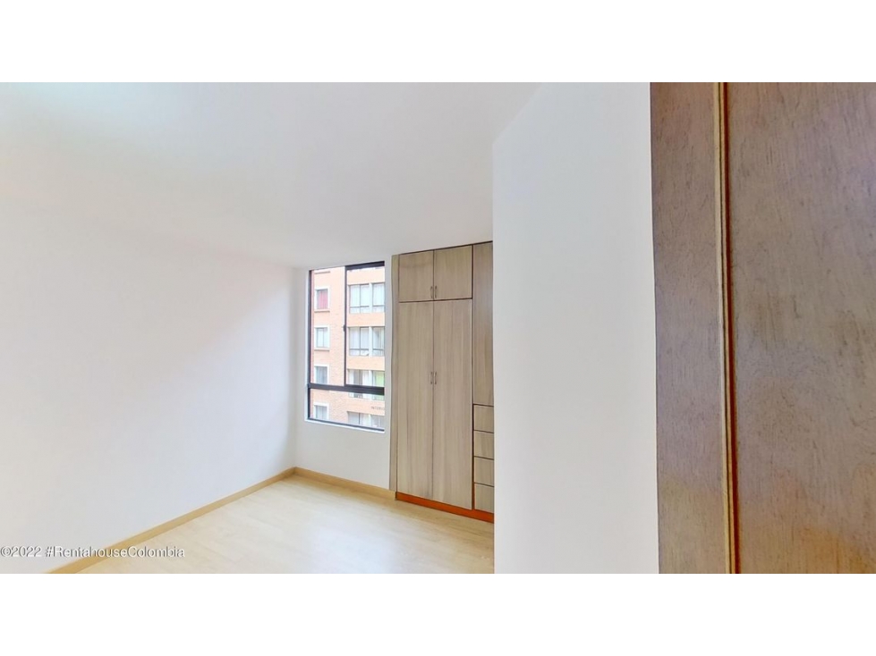 Apartamento en  Ciudad Sabana RAH CO: 23-1004