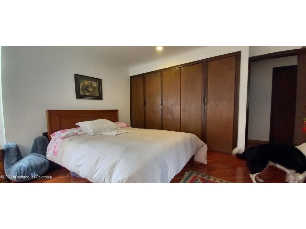 Apartamento en  La Cabrera(Bogota) RAH CO: 23-1142