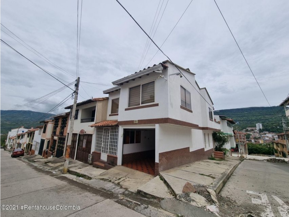 Vendo Casa en  Vereda San Gil(San Gil) C.O 23-691