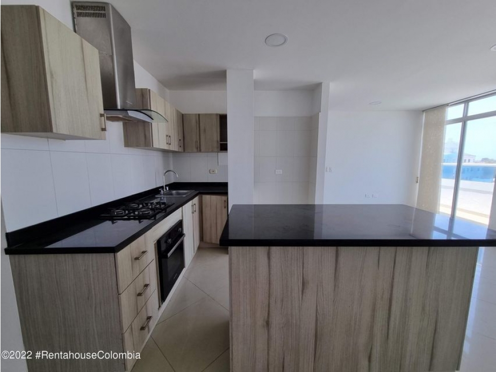 Vendo Apartamento en  Manga(Cartagena)S.G. 23-1051