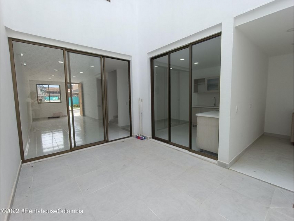 Vendo Casa en  Viva la Ceja(La Ceja) C.O 23-1527