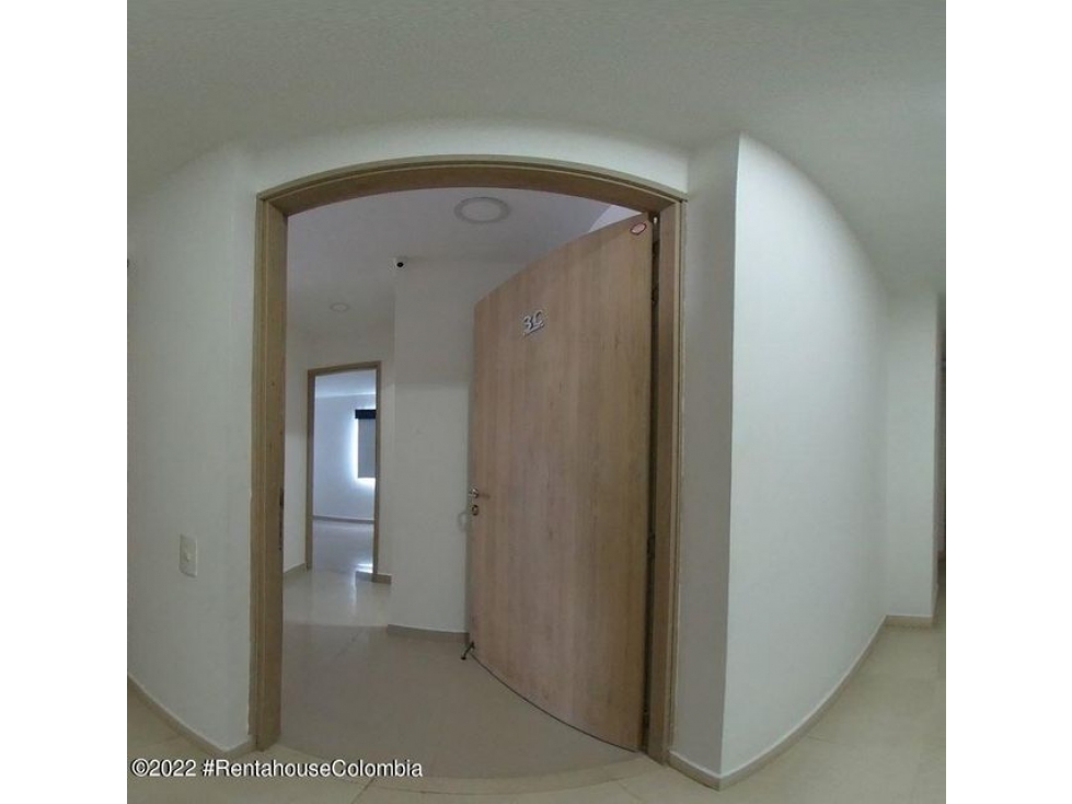 Apartamento en  Pie de la Popa RAH CO: 23-428