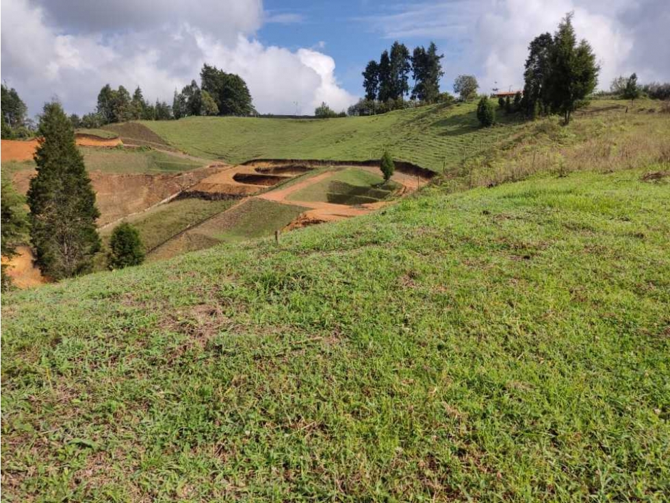 LOTES EN VENTA RIONEGRO CERCA DE LA  SEDE DEL NACIONAL