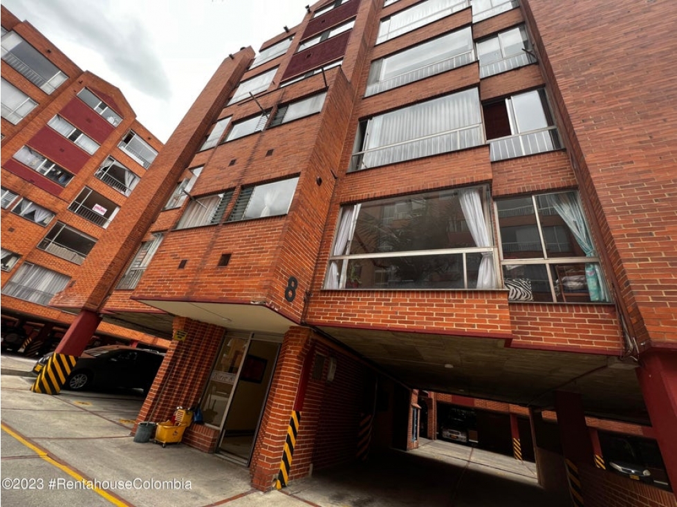 Apartamento en  Mirandela(Bogota) RAH CO: 23-2315