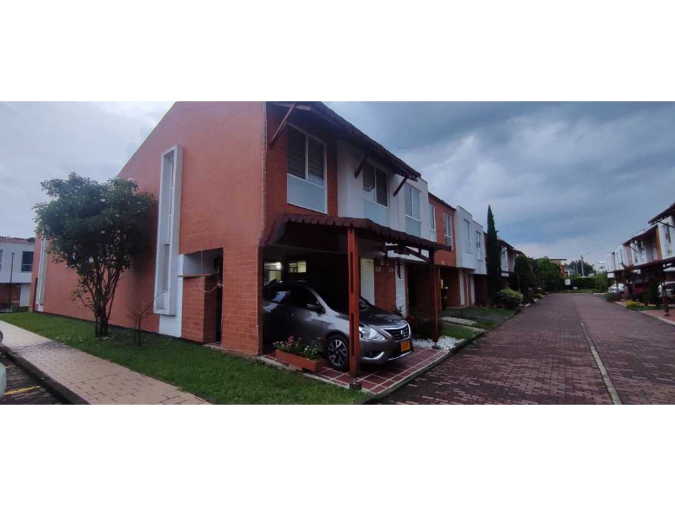 VENDO CASA ESQUINERA EN ALEGRA ALFAGUARA KT WS.6749324