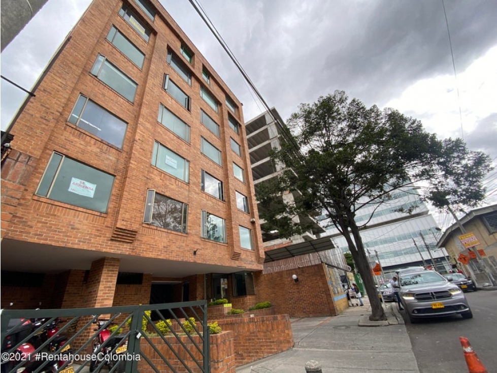 Comercial en  Lago Gaitan(Bogota) RAH CO: 23-2322