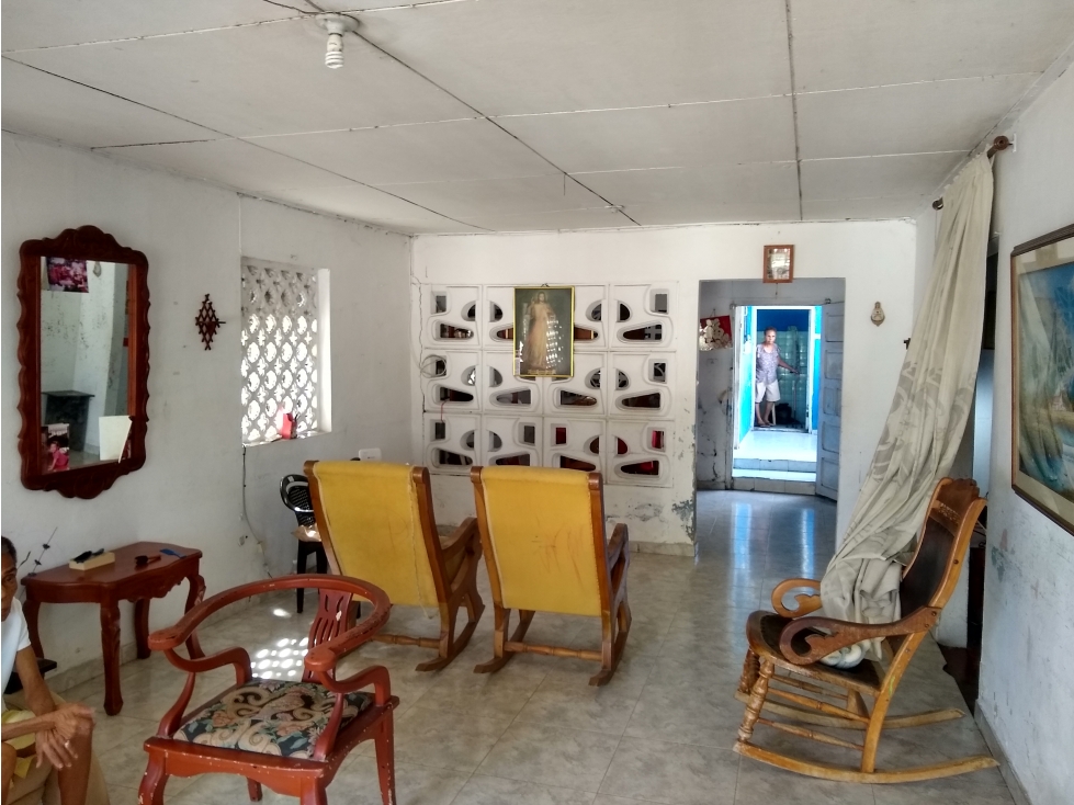 Casa en venta en el tradicional barrio de el bosque