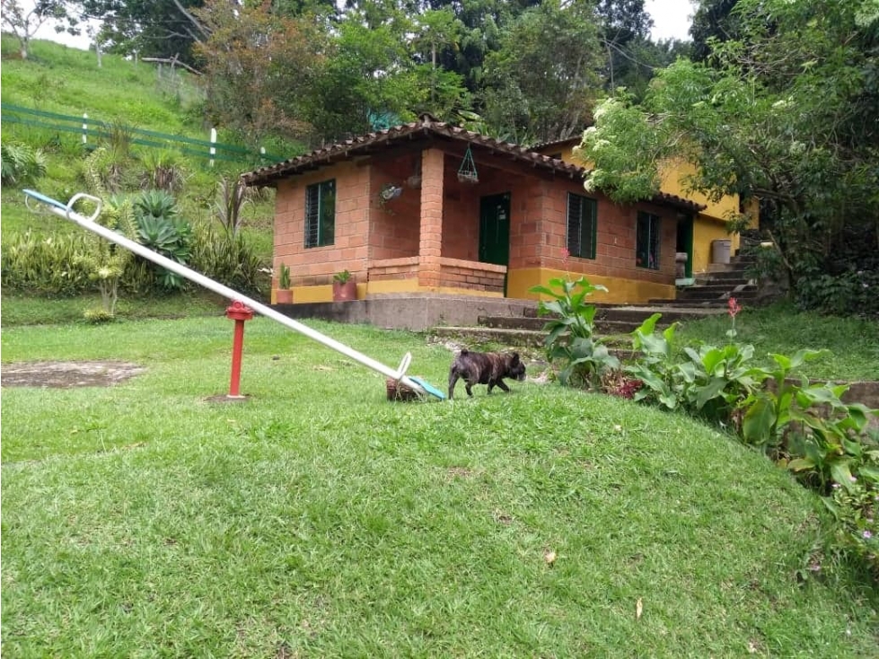 FINCA EN EL LIMONAR GIRARDOTA