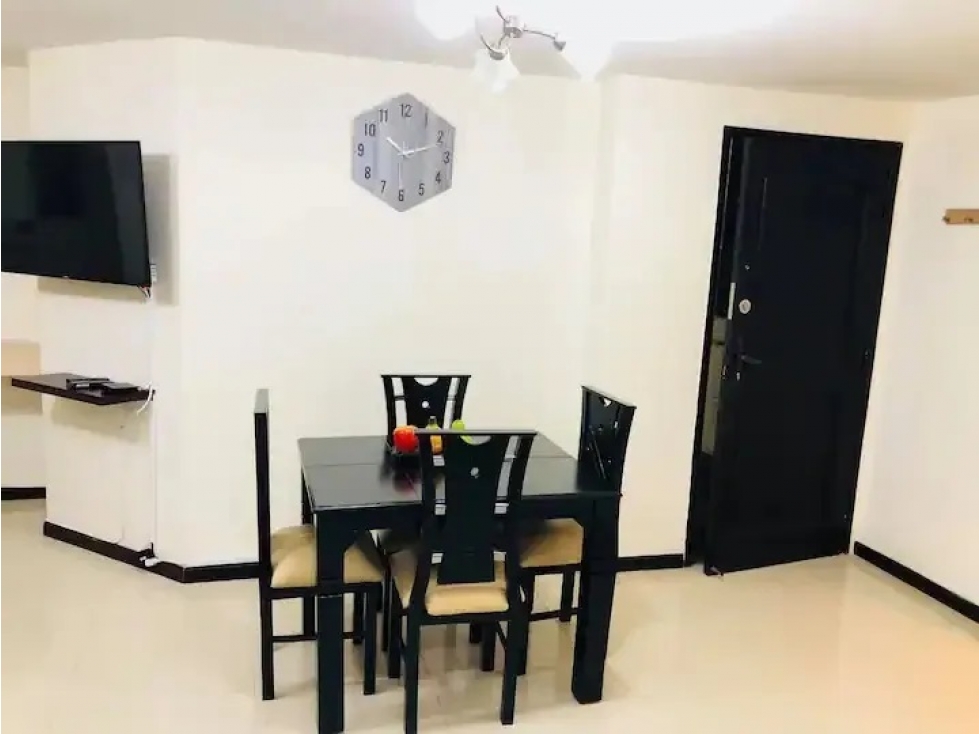 VENDO APARTAMENTO LAURELES CERCA A UNICENTRO