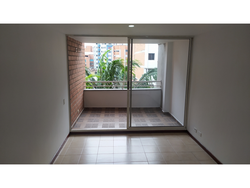 ?BAJO PRECIO ?VENDO APARTAMENTO CONQUISTADORES