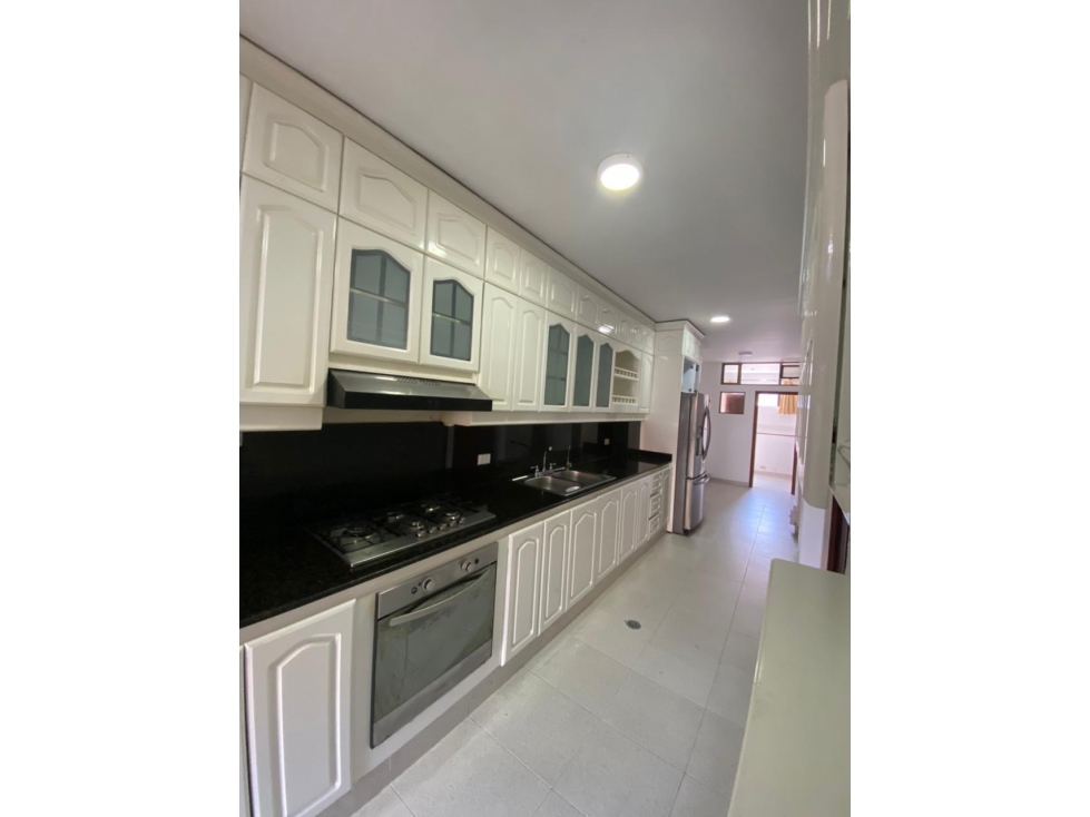 Vendo hermosa casa en ciudad jardín en condominio