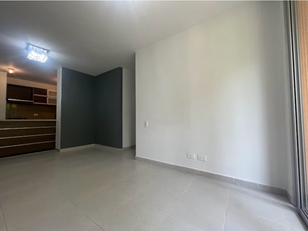 APARTAMENTO EN CONJUNTO EN VALLE DEL LILI 1er PISO