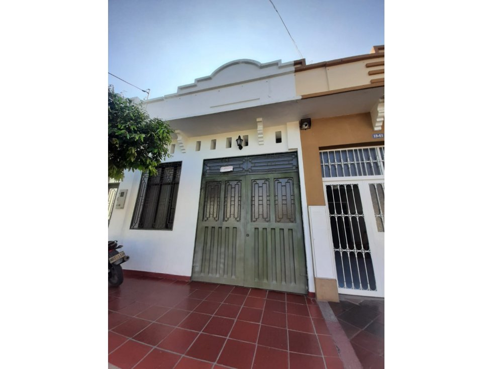 SE VENDE AMPLIA CASA EN EL GAITAN