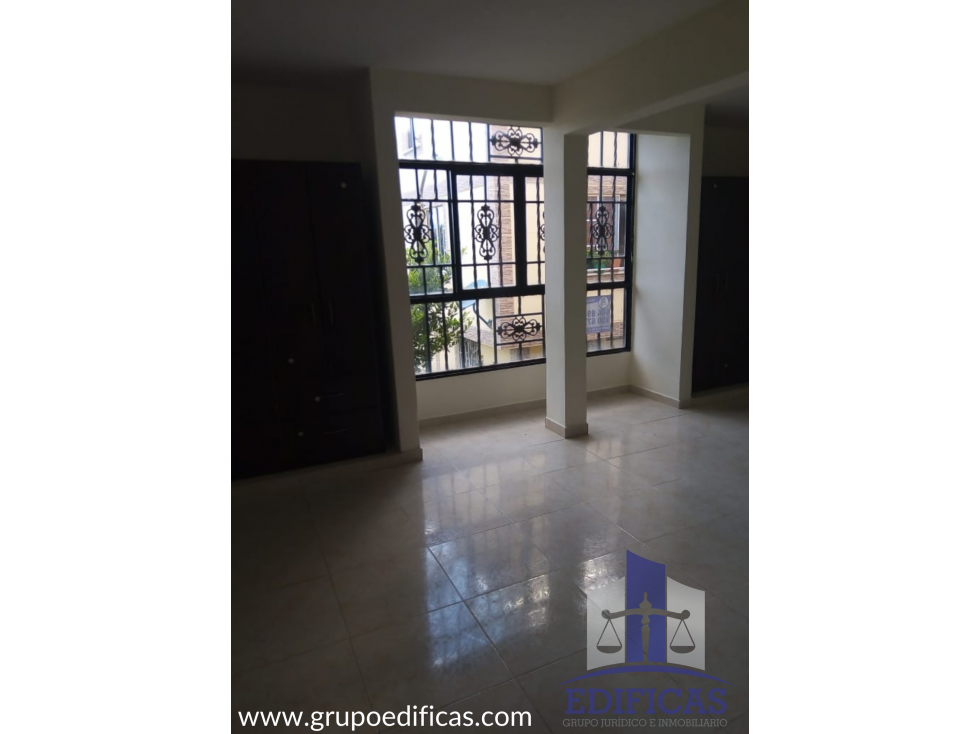 VENDO CASA EN LA GRAN LADERA