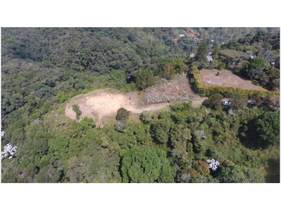 LOTE EN PARCELACIÓN EN EL RETIRO, SECTOR LOS SALADOS